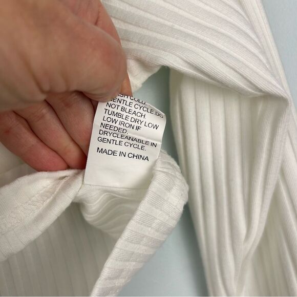 Romwe Ribbed V-Neck Long Sleeve Cropped Faux Wrap Top White Sz 4 - Picture 7 of 13